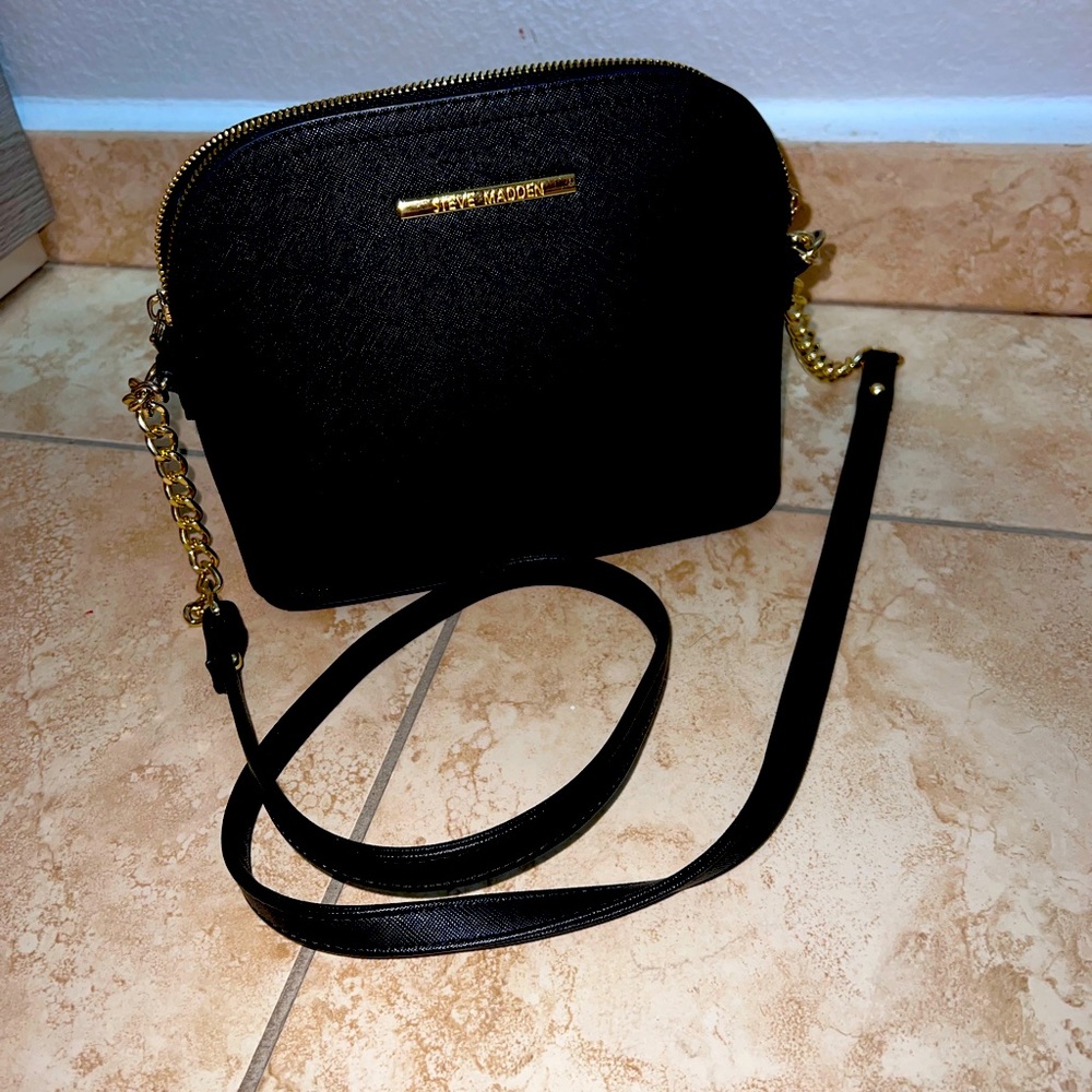 Steve Madden black purse